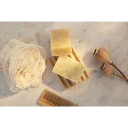 Seifenschale, handgefertigt aus Arolla-Holz - 9x7cm - Zizan!a