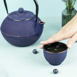 Tasse en fonte émaillée, Blue et dorée - 0,15 litre - Aromandise