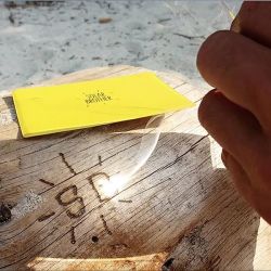 Kit di Sopravvivenza Solare: Accendifuoco/Pirografo/Specchio infrangibile, KIT AVVENTURA - Fratello Solare