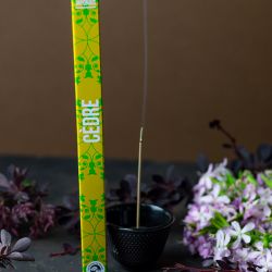Japanische Räucherstäbchen "Entdeckung", Qualität zum kleinen Preis, Zeder - 12x 50min. - Les Encens du monde