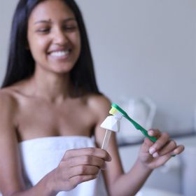 Zero Waste Box, Das Wesentliche - 4 Produkte in einer Holzkiste - Lamazuna