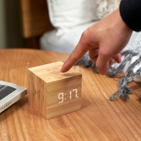 Horloge écoconçue Cube Plus en Bamboo, 4 fonctions - Gingko Design