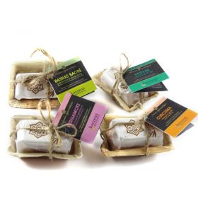 Savon ayurvédique à la Bergamote régénérante dans sa feuille de palmier - Mini 20g - Karawan