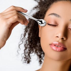 EyeRevive360, Le masseur rotatif innovant pour vos yeux - Sun & Sia