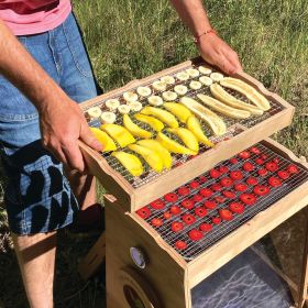 OMY, Le séchoir Solaire Révolutionnaire pour aliments - Version avec 3 plateaux - Solar Brother
