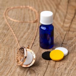 Collana profumata "Silvaé", colore oro rosa, con catena 70cm - Innozbiz