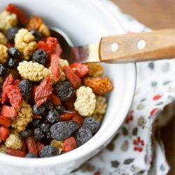 Mélange de 4 superfruits secs Bio, un mélange idéal pour un encas Healthy - 200g - Optimys